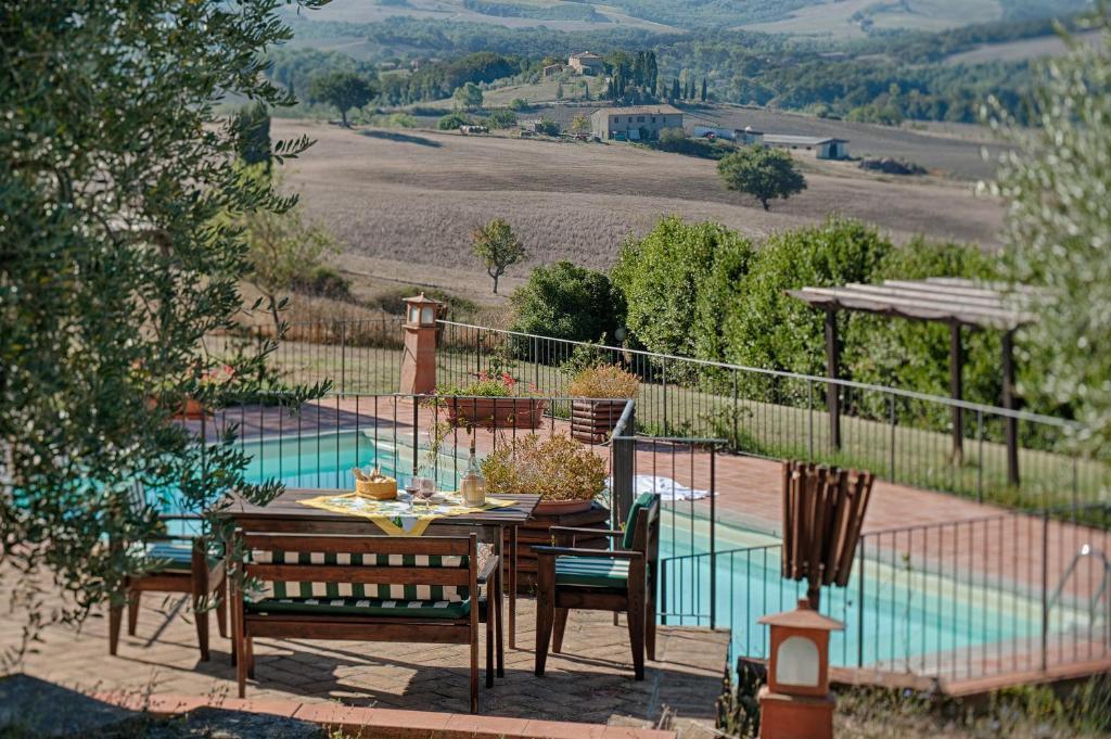 Podere La Ciabatta Casole dʼElsa Buitenkant foto